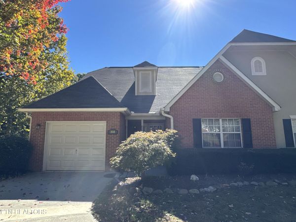 2810 Knob Creek Lane, Knoxville, TN 37912