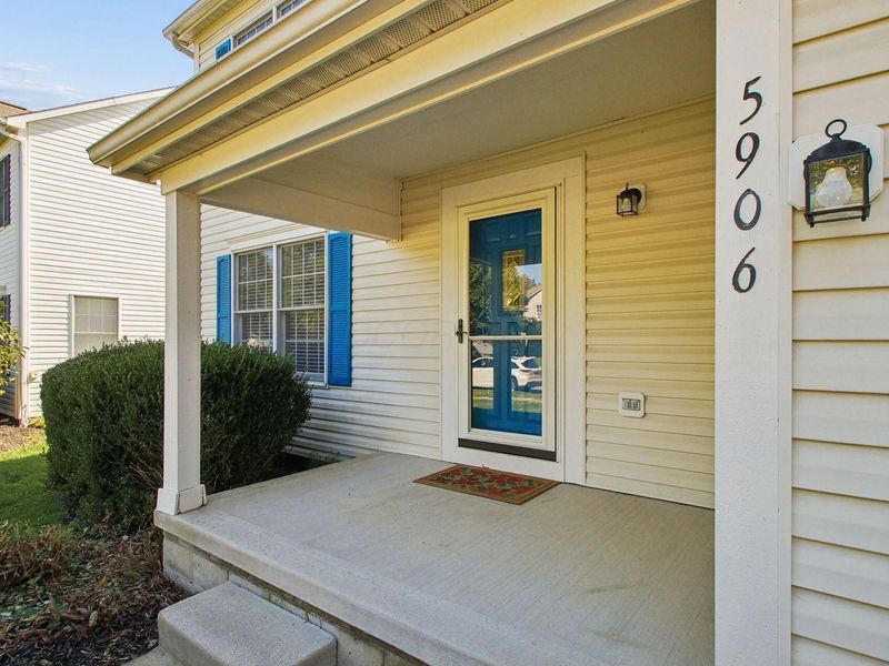 5906 Sandy Rings Lane , Dublin, OH 43016 Photo 2