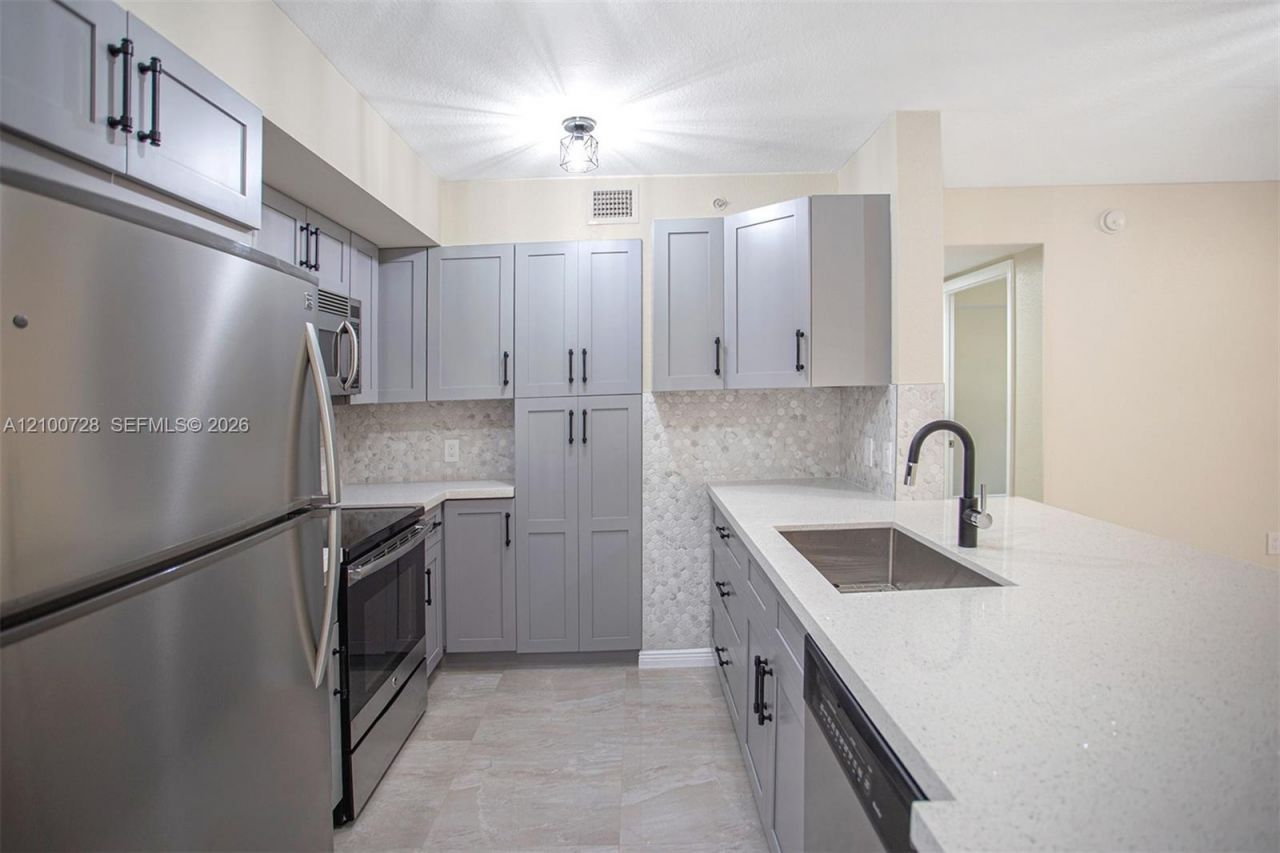 6777 Heritage Grande , Unit 1206, Boynton Beach, FL 33437 Photo