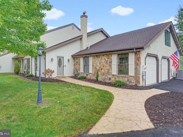 35 N TURNBERRY DRIVE , DOVER, DE 19904