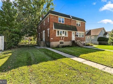 1122 WALNUT STREET , COLLINGDALE, PA 19023