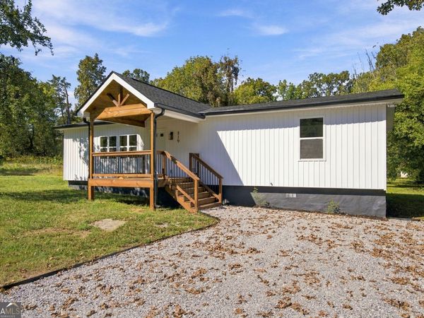 319 Farmland Drive, Rossville, GA 30741