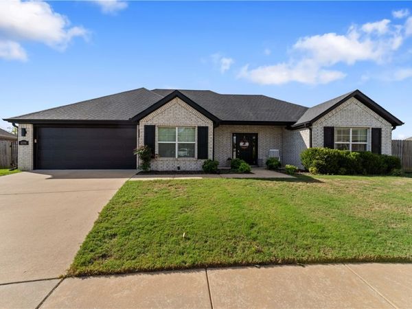 4199 Sonoma Falls Street , Fayetteville, AR 72701