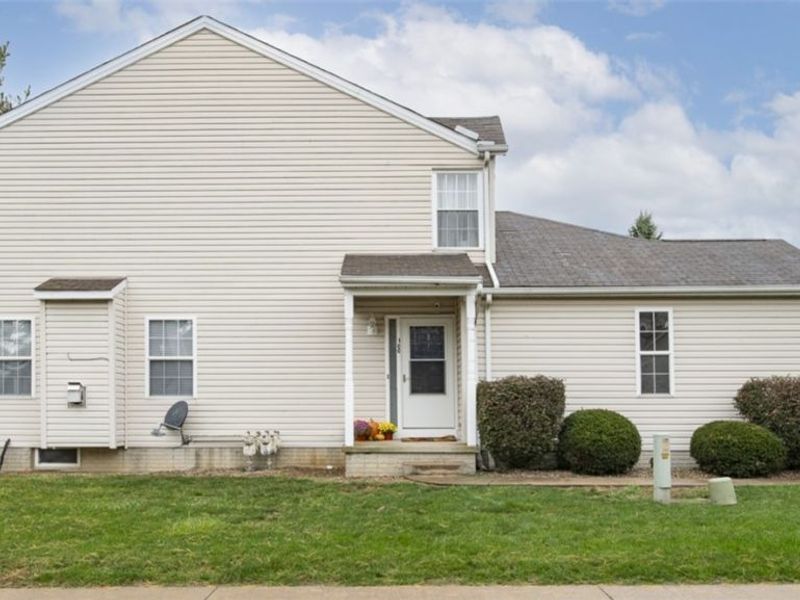 100 Meander Lane, Elyria, OH 44035 Photo 1