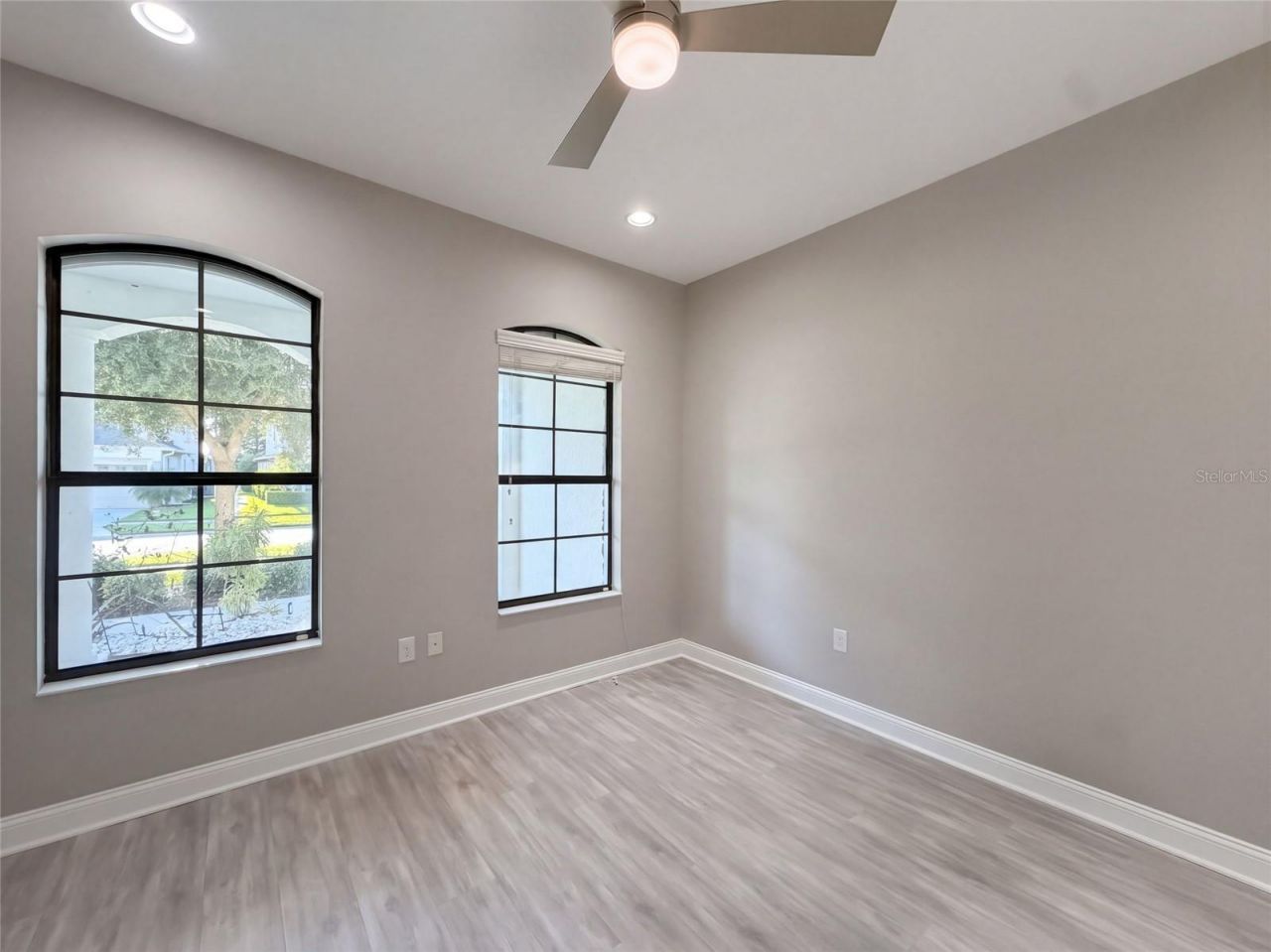 12424 Belcroft Drive , Riverview, FL 33579 Photo