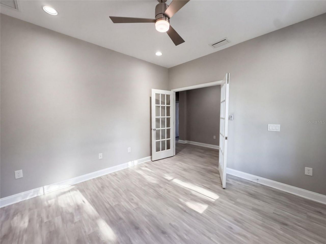 12424 Belcroft Drive , Riverview, FL 33579 Photo