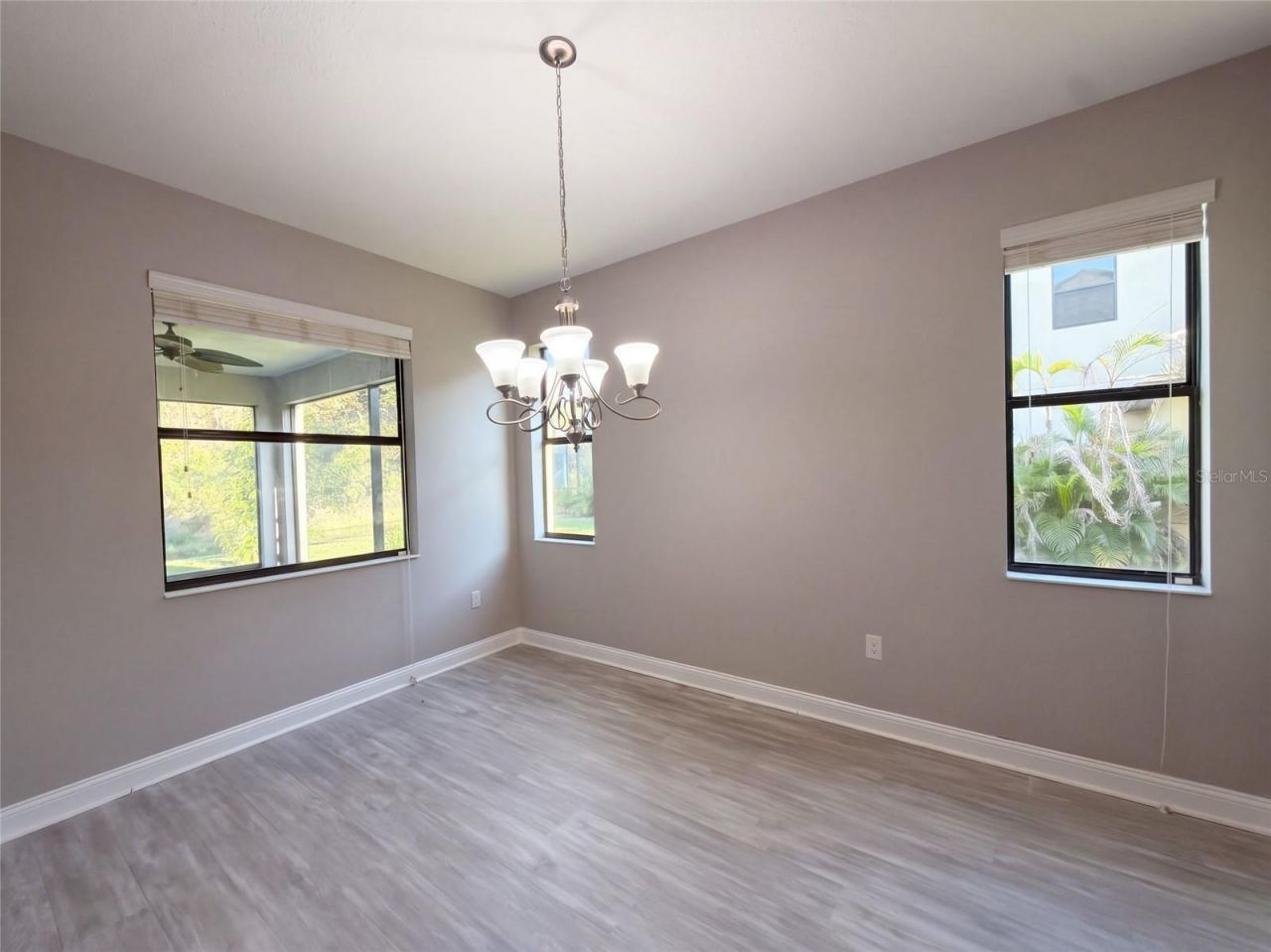 12424 Belcroft Drive , Riverview, FL 33579 Photo
