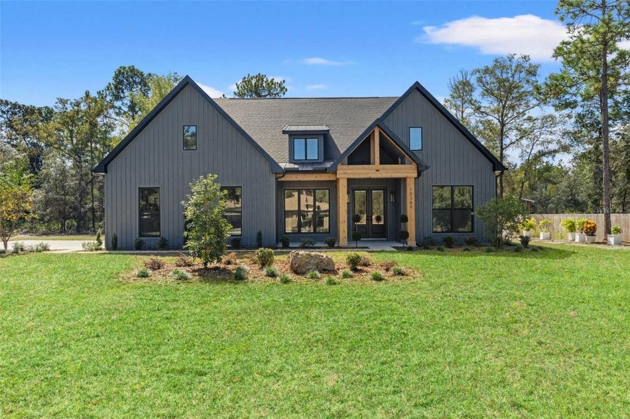 10380 YELLOWSTONE , WEEKI WACHEE, FL 34614