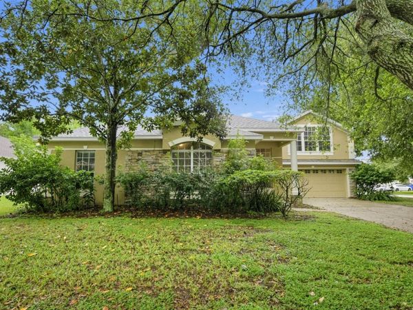 726 REGINA CIRCLE , OAKLAND, FL 34787