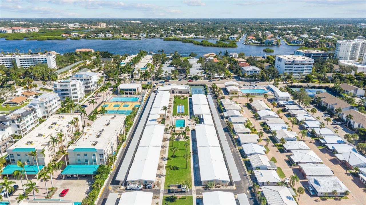 6006 Midnight Pass Road, Unit 11, Sarasota, FL 34242 Photo