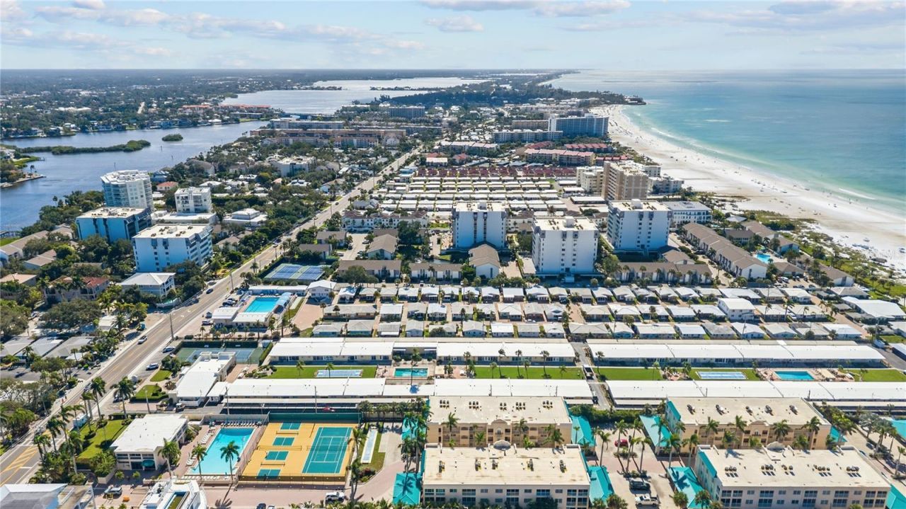 6006 Midnight Pass Road, Unit 11, Sarasota, FL 34242 Photo