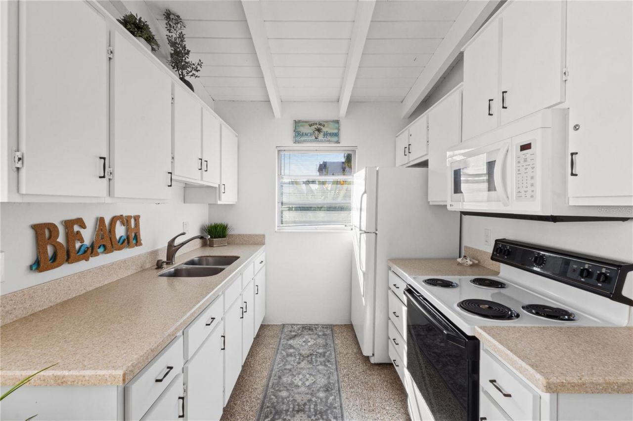 6006 Midnight Pass Road, Unit 11, Sarasota, FL 34242 Photo