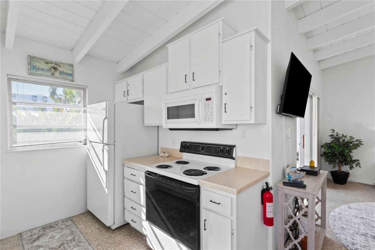 6006 Midnight Pass Road, Unit 11, Sarasota, FL 34242 Photo