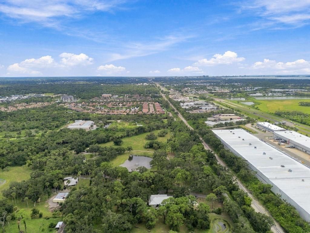 7865 27th Street E, Sarasota, FL 34243 Photo