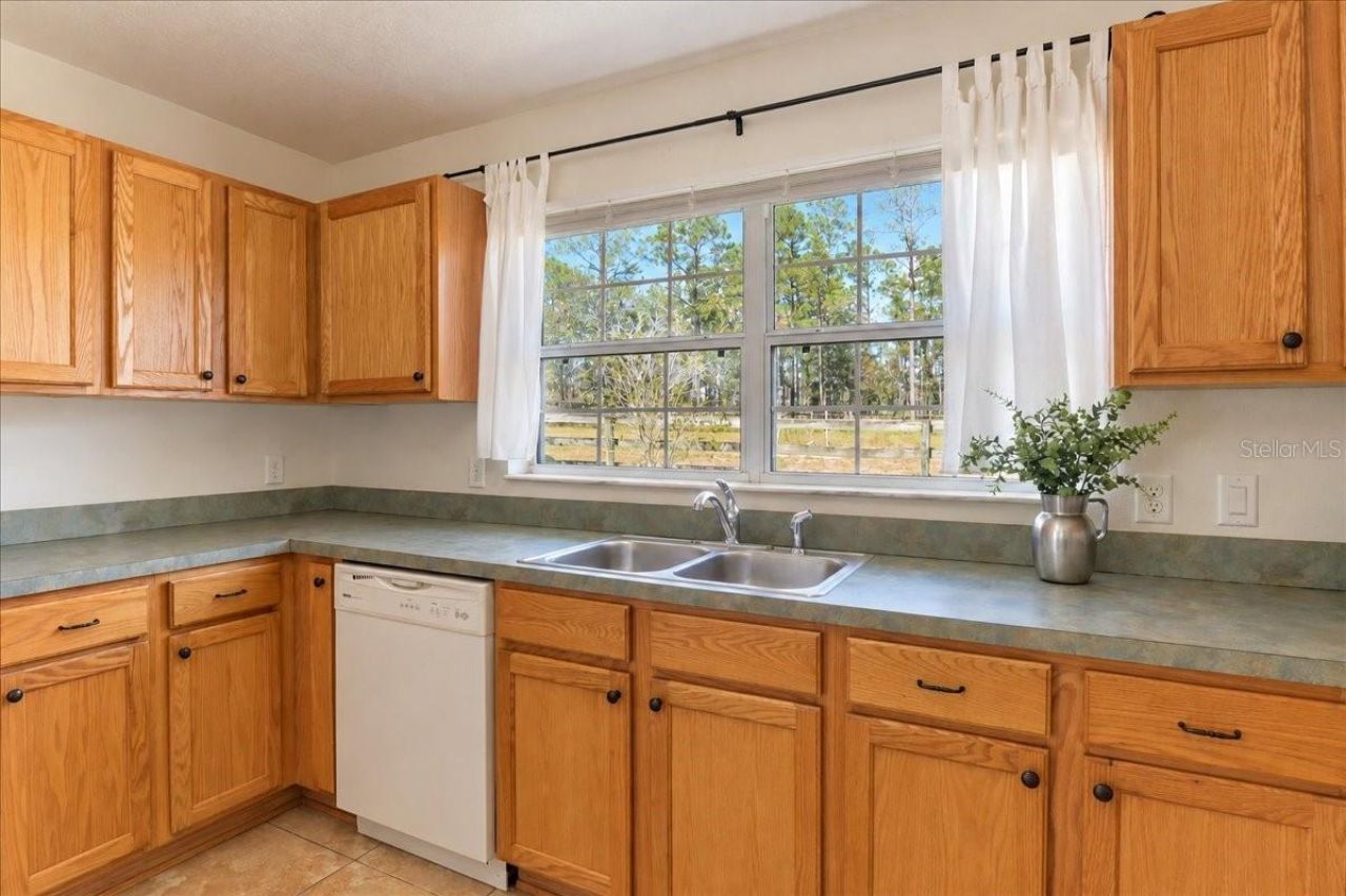 12931 SE 21st Place , Morriston, FL 32668 Photo