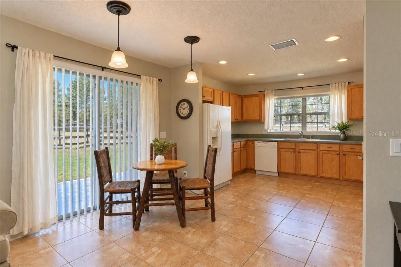 12931 SE 21st Place , Morriston, FL 32668 Photo