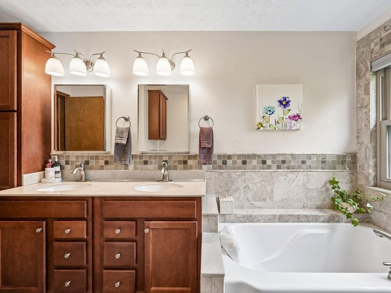 750 Montmorency Drive E, Pickerington, OH 43147 Photo 39