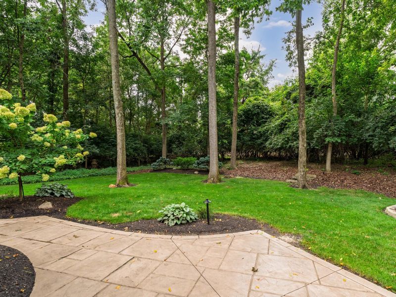 7651 Kestrel Way E, Dublin, OH 43017 Photo 2