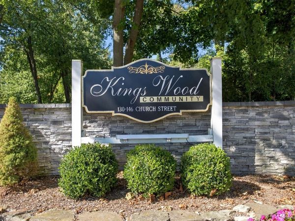142 Church Street , Unit 3D, Kings Park, NY 11754