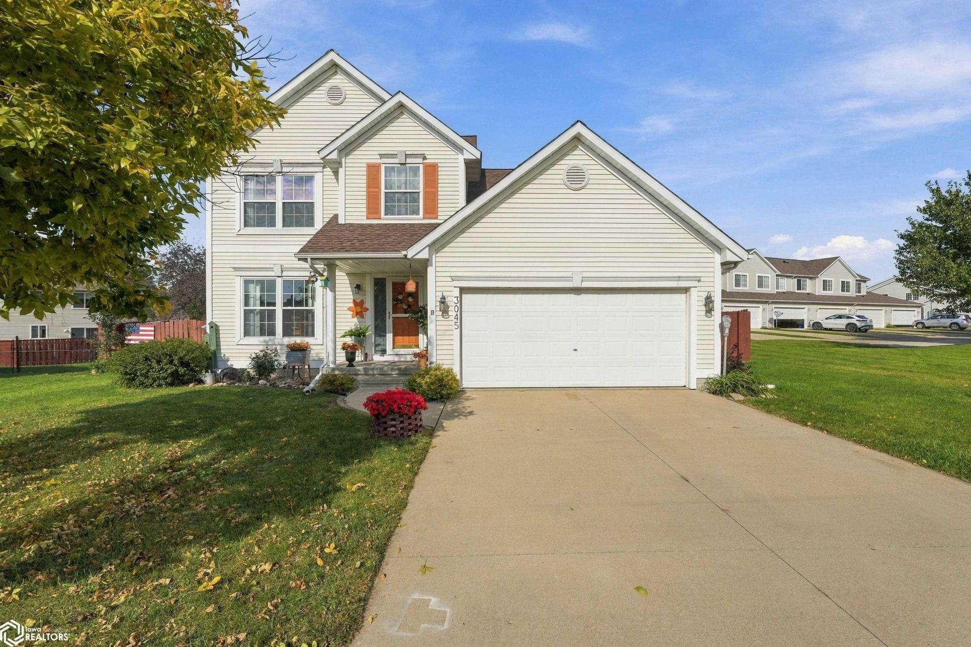 3045 Oxford Street, Marion, IA 52302 Main Photo