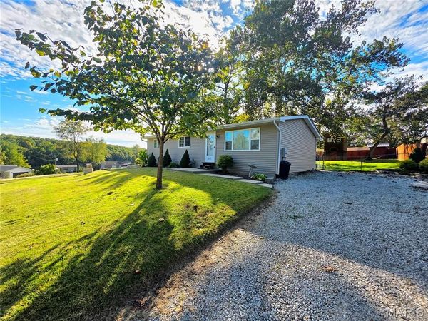 317 Red Bird Circle , St Clair, MO 63077