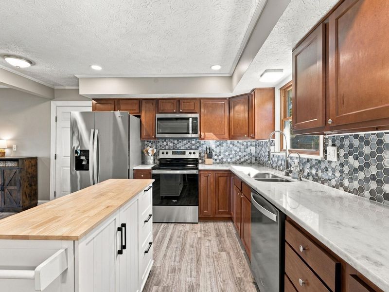 10322 York Road SW, Baltimore, OH 43105 Photo 28