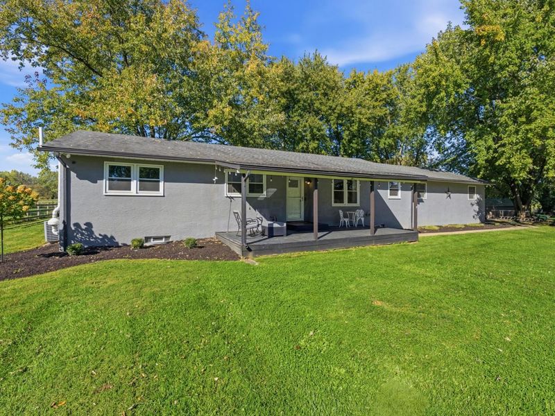 10322 York Road SW, Baltimore, OH 43105 Photo 3
