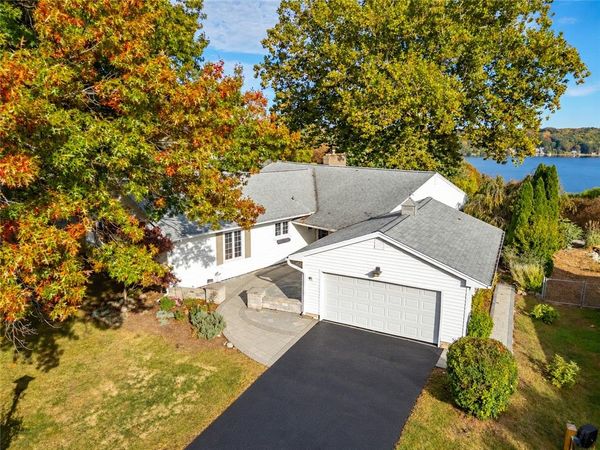 173 Valley Circle , Rochester, NY 14622