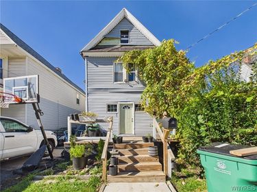 24 Juniata Place , Buffalo, NY 14210