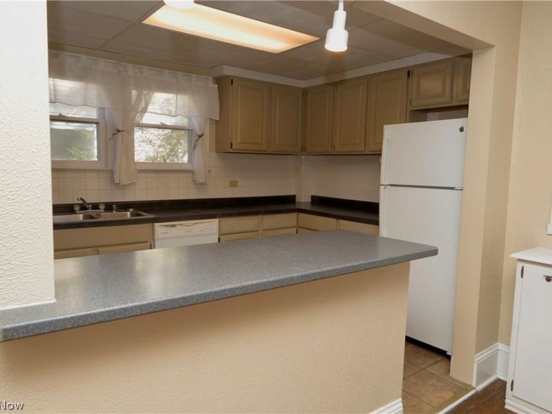 25 N Park Street, Oberlin, OH 44074 Photo 4