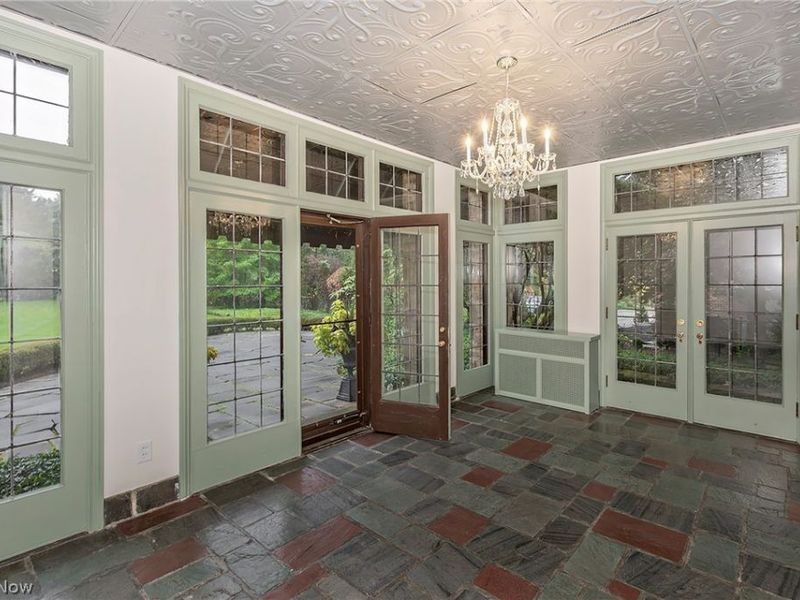 18420 Shelburne Road, Shaker Heights, OH 44118 Photo 9