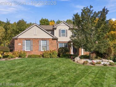 407 Mill House Drive, Oakland Township, Mi 48363