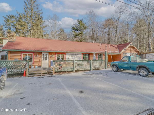 9933 Bear Creek Boulevard, Bear Creek, PA 18702