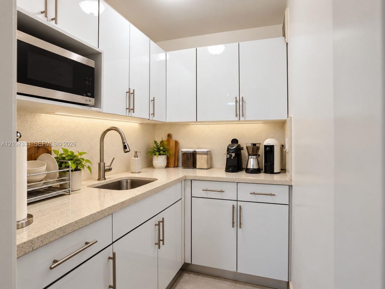 2355 W 4th Ave, Hialeah, FL 33010 Photo
