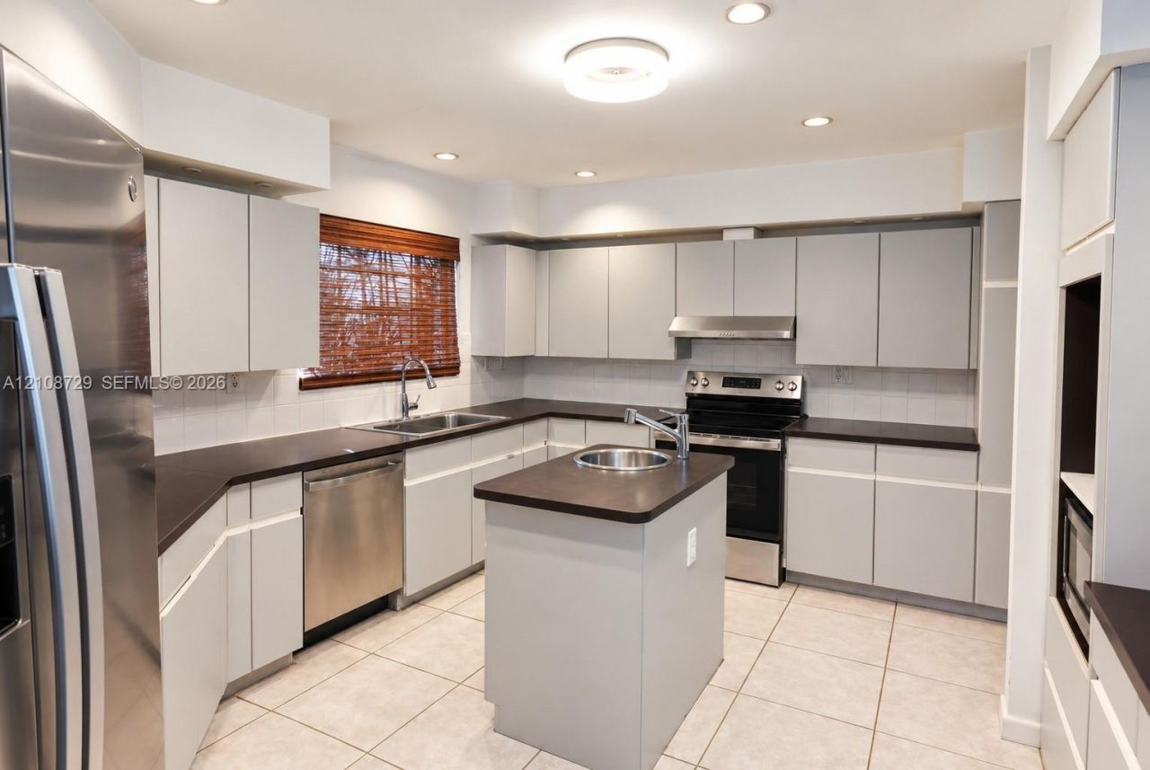 7246 SW 146th St Cir, Palmetto Bay, FL 33158 Photo