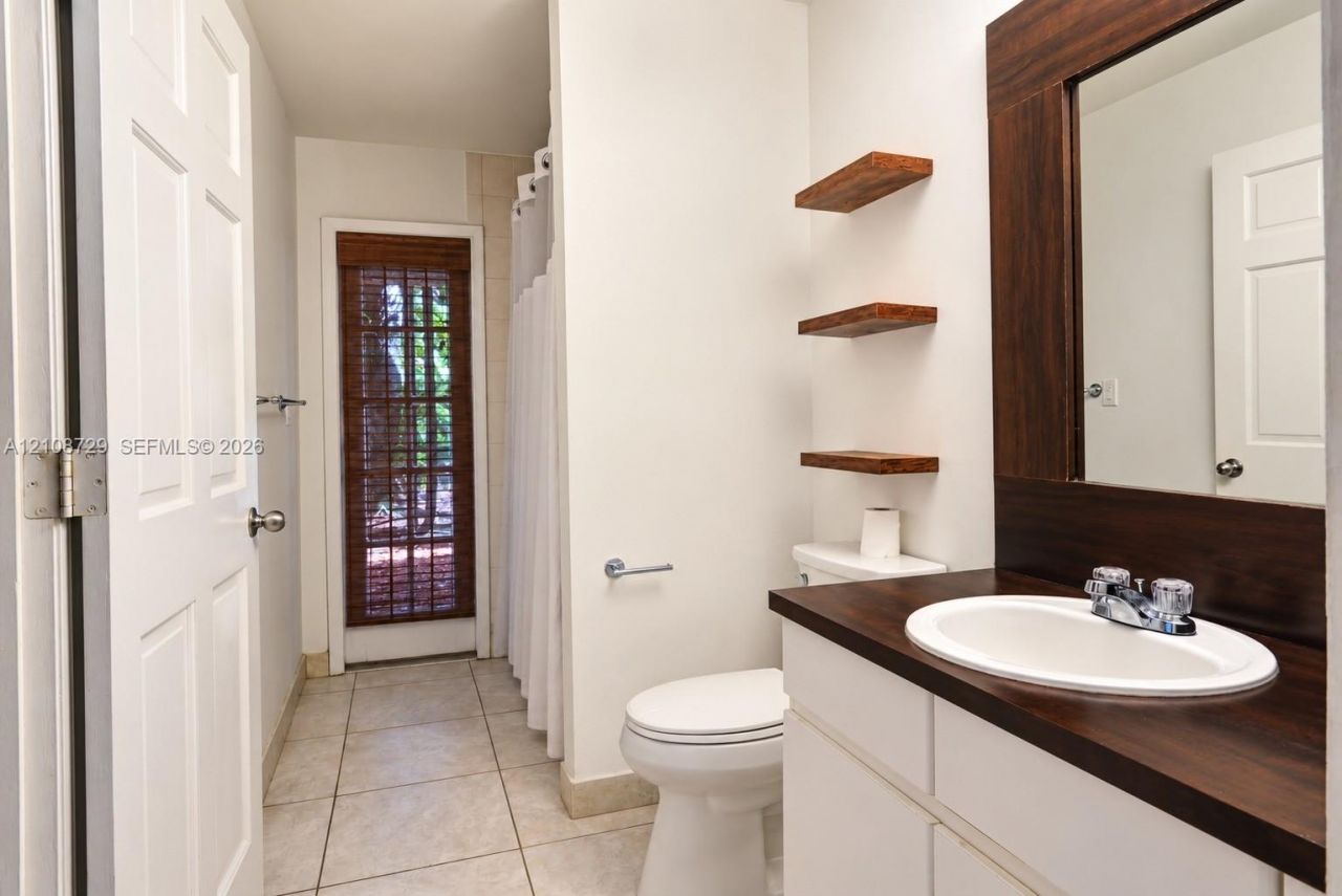 7246 SW 146th St Cir, Palmetto Bay, FL 33158 Photo