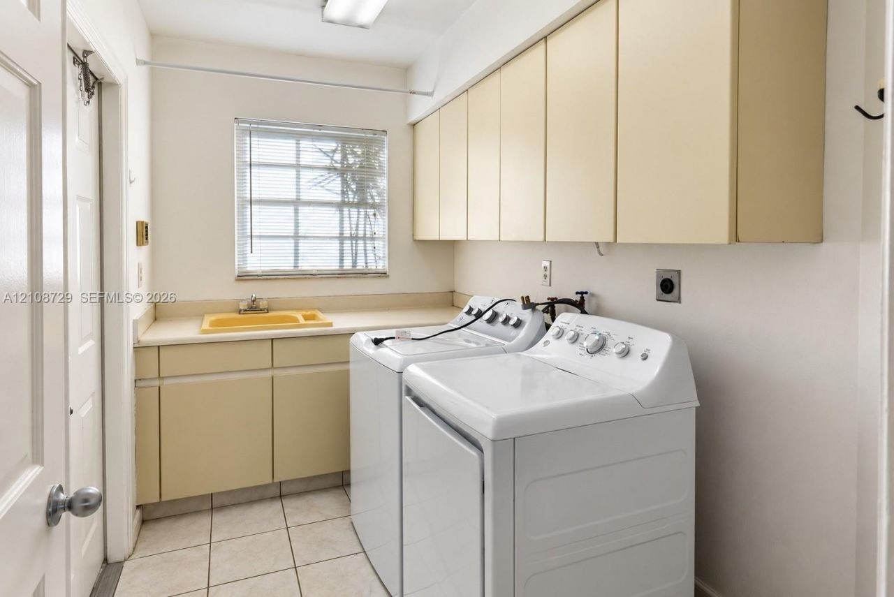 7246 SW 146th St Cir, Palmetto Bay, FL 33158 Photo