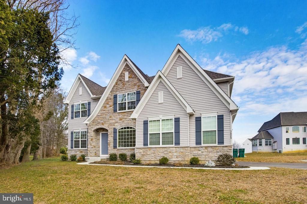 1525 VILLAGE ROAD , STRASBURG, PA 17579