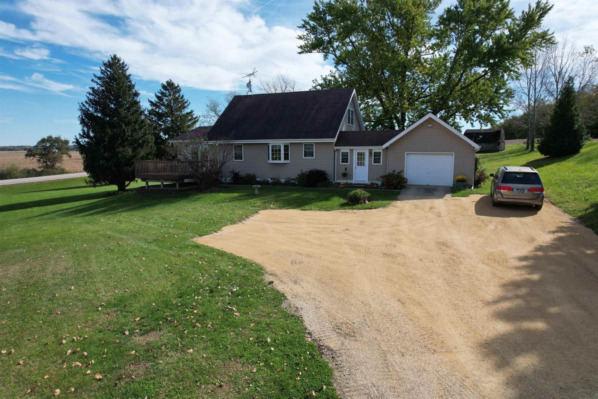 19558 144th Avenue, Monticello, IA 52310 Main Photo