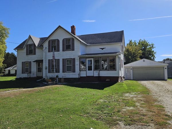 439 B Street , Buda, IL 61314