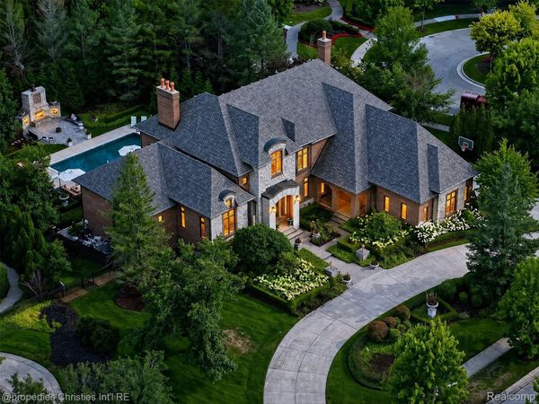 47825 Bellagio Drive , Novi, Mi 48167