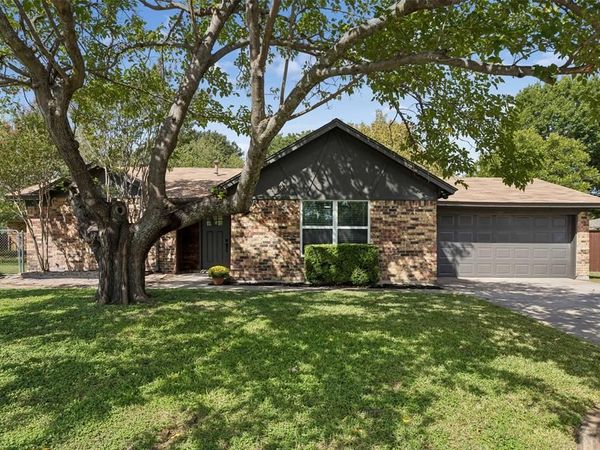 433 Ferenz Avenue, Crowley, TX 76036