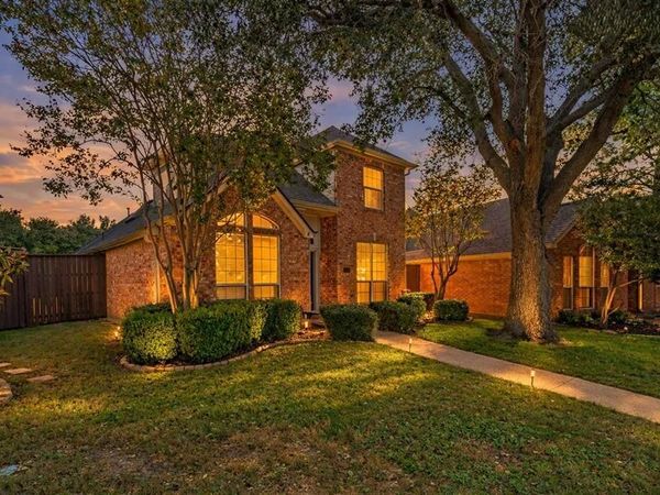 305 Moss Hill Road, Irving, TX 75063