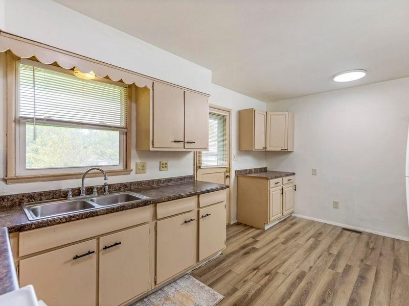 1694-1696 Huy Road, Columbus, OH 43224 Photo 34