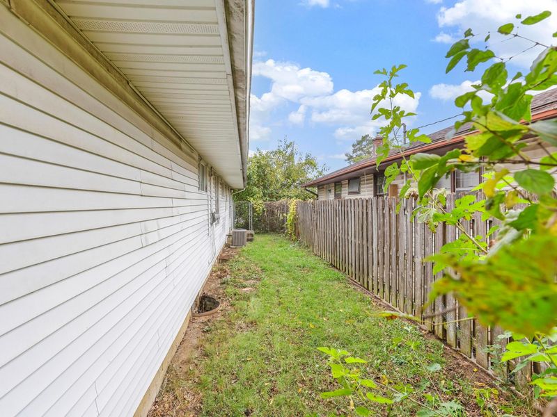 1694-1696 Huy Road, Columbus, OH 43224 Photo 46