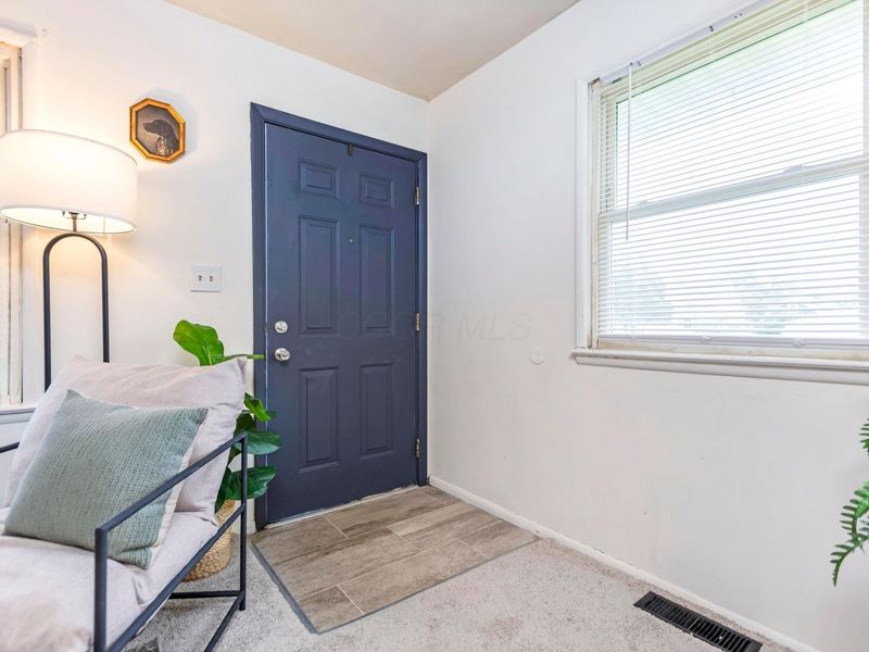 1694-1696 Huy Road, Columbus, OH 43224 Photo 6