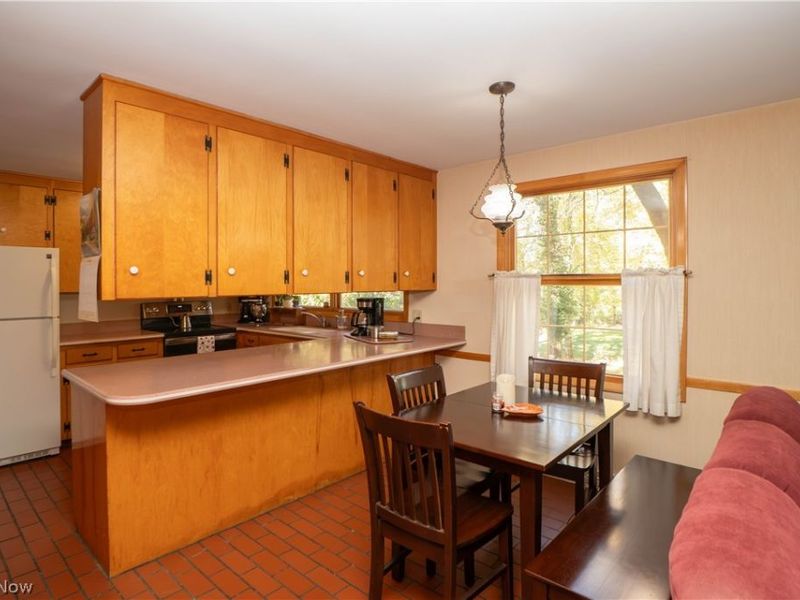 2221 Devonshire Drive NW, Canton, OH 44708 Photo 17