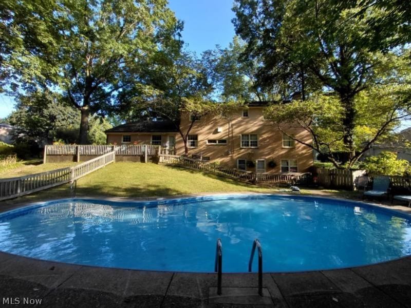 2221 Devonshire Drive NW, Canton, OH 44708 Photo 2
