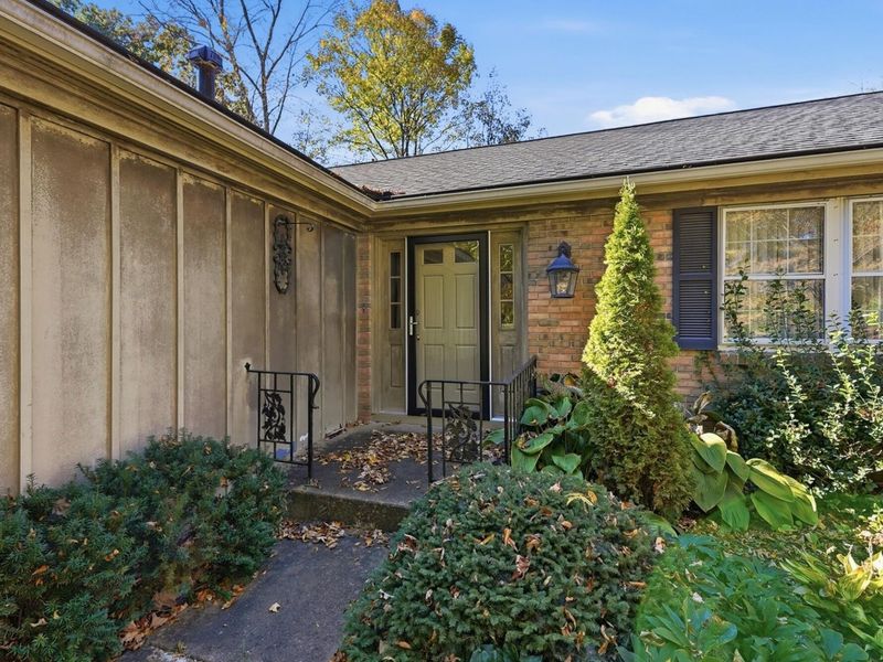 235 Oakridge Drive, Springfield, OH 45504 Photo 3