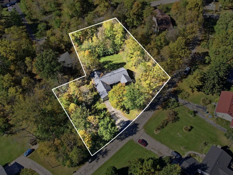 235 Oakridge Drive, Springfield, OH 45504 Photo 4